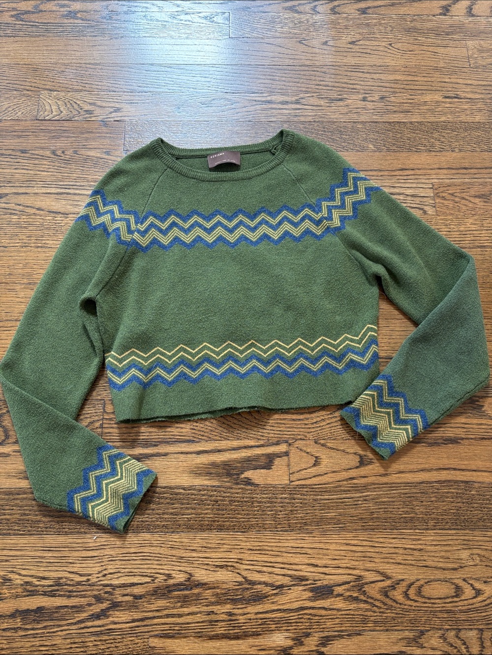 Kerisma Cropped Green Zigzag Pattern Sweater, s